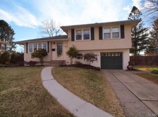 2983 Avon Rd, Bethlehem, PA 18017