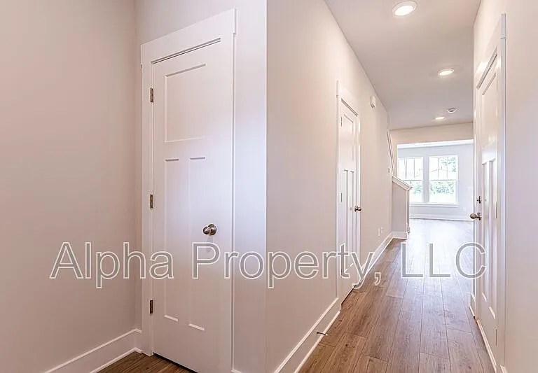 124 Keel Ln — Photo 2
