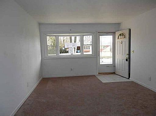 3rd image of 2325 Westport Dr