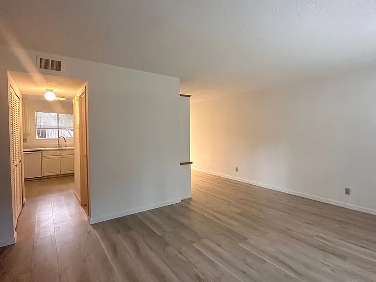 2084 Alta Loma St — Photo 6