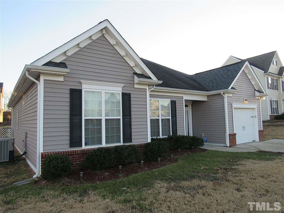 2nd image of 814 Derwent Pl