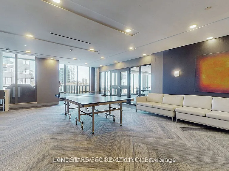 49 E Liberty St #2310 — Photo 17