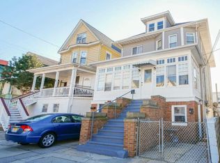 8 N Montpelier Ave, Atlantic City, NJ 08401