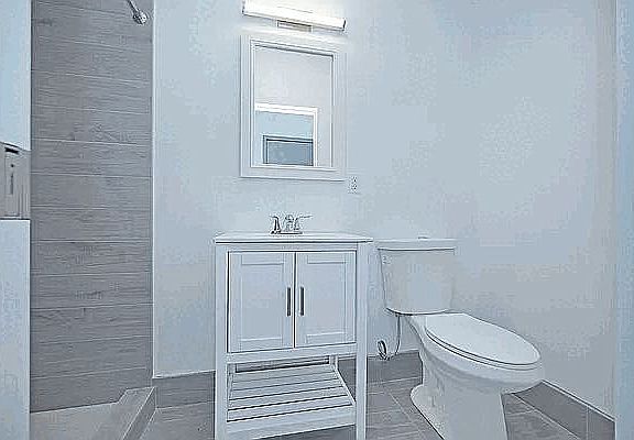 3rd image of 164 E 105th St APT 2