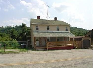 2nd image of 622 Bitner Rd
