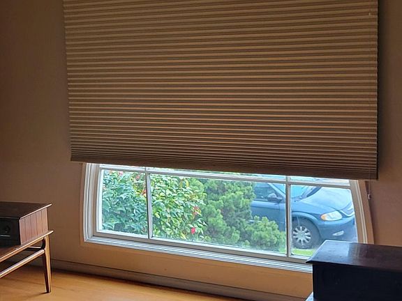 Blackout blinds for when you desire the room to be dark.