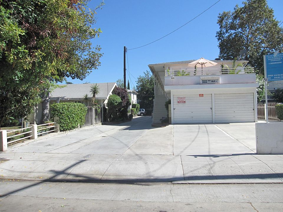 1st image of 10814 Blix St
