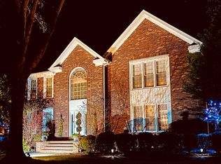10 Weatherby Dr, Greenville, SC 29615
