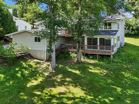 4th image of 37 Woodshire Dr