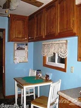 5th image of 903 N Manor Dr