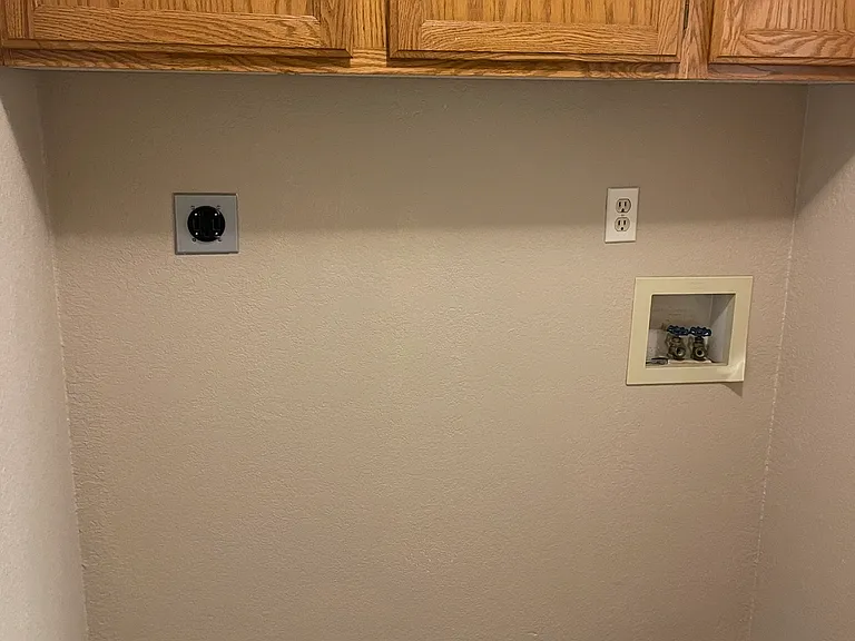 1295 Willow Ln #8 — Photo 8