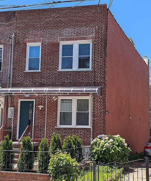 1st image of 2710 E 23rd St