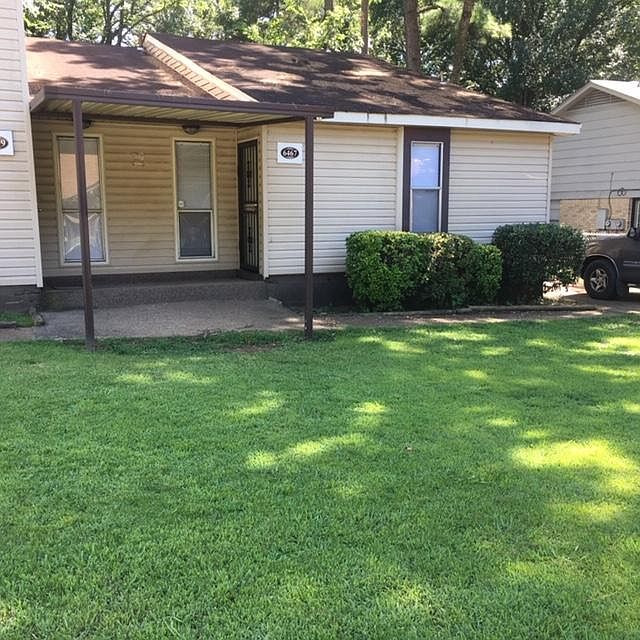 1st image of 6467 Oak Park Dr