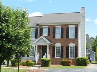 1813 Larkhill Dr, Kernersville, NC 27284