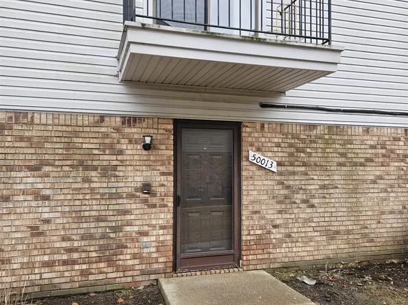 50013 S Angelo Ct, Chesterfield, MI 48047