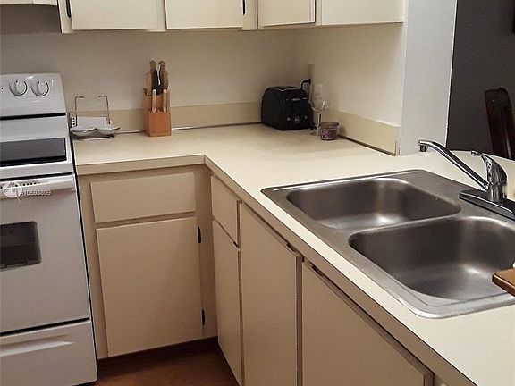 3rd image of 8592 W Sunrise Blvd APT 405