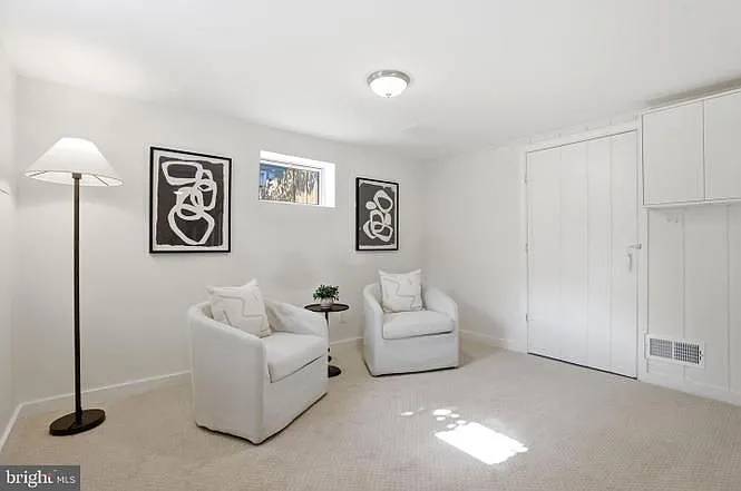 2826 W George Mason Rd — Photo 15
