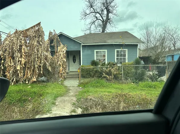 301 E 38th St, Houston, TX 77018