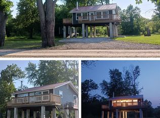 127 N River Rd, Elsberry, MO 63343