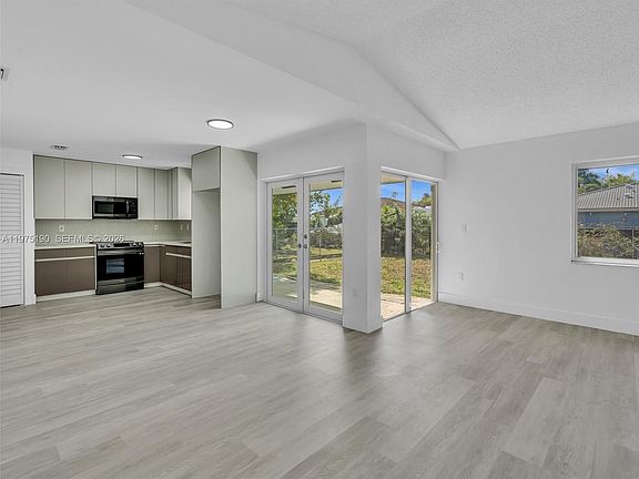 5th image of 13412 SW 256th Ter