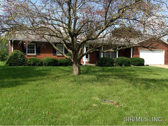 2nd image of 1106 Edgewood Dr