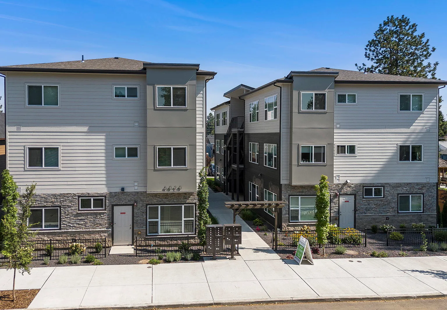 Astor Community — Photo 1