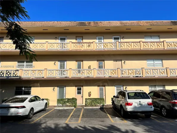 3530 NW 52nd Ave APT 403, Fort Lauderdale, FL 33319