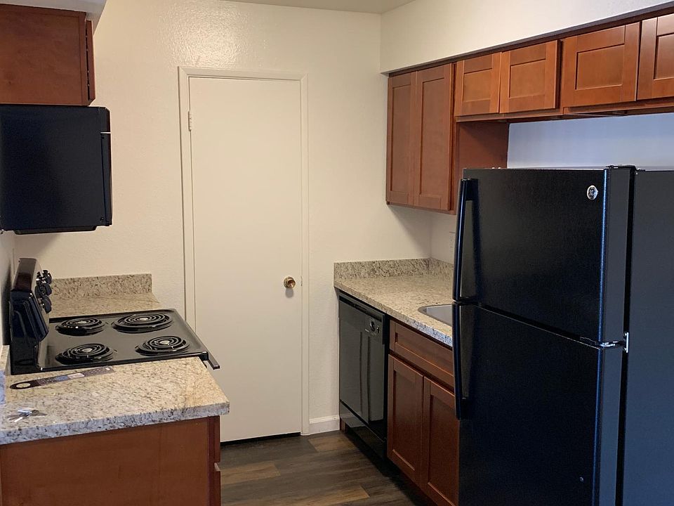 1st image of 777 W Campbell Ave #B206