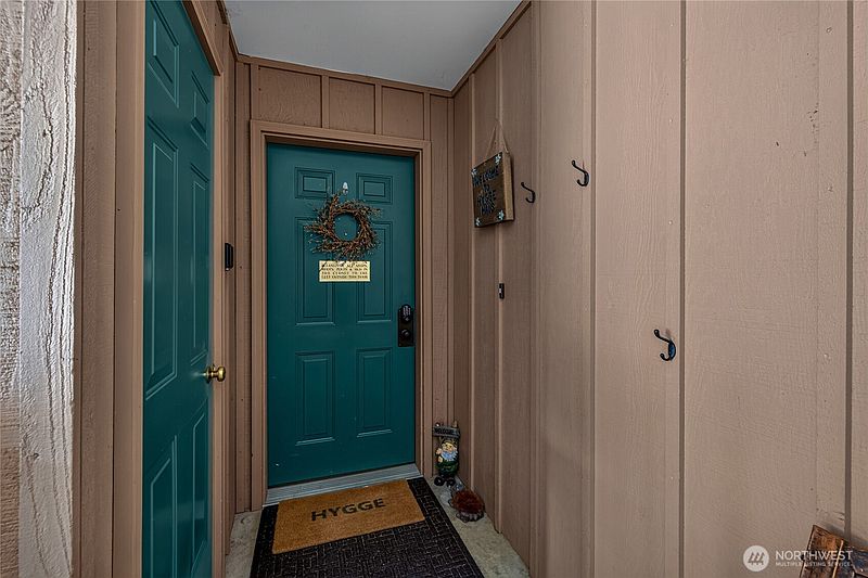 3rd image of 525 Alpine Place #D3