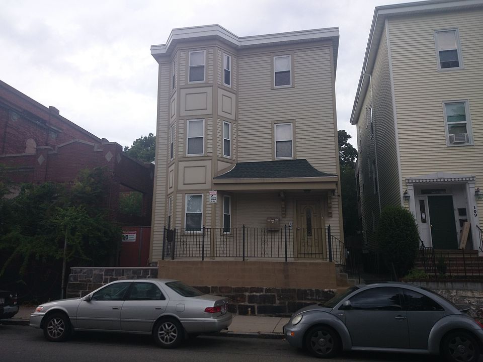 Building Photo 3