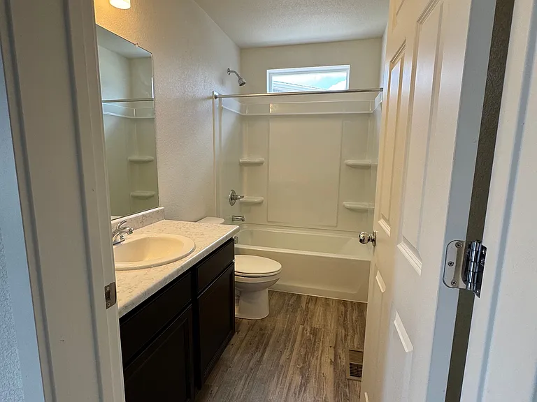 5836 Thurless Ln — Photo 8