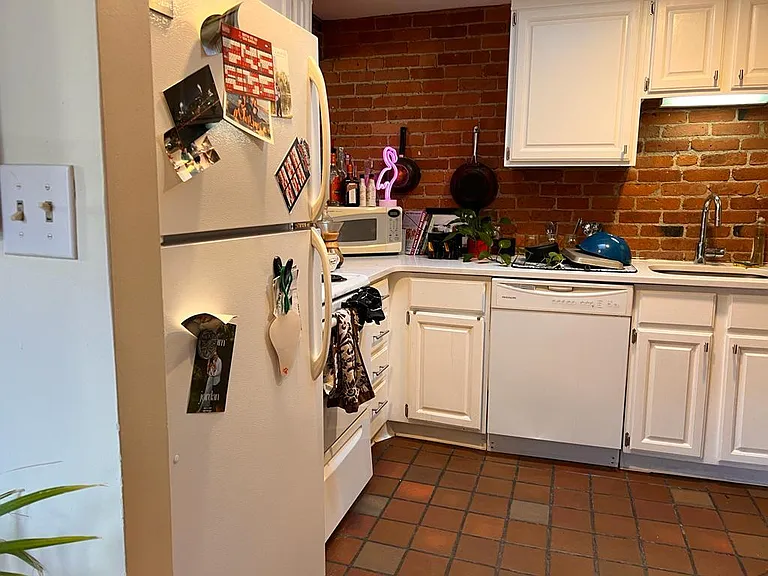 103 Gainsborough St — Photo 8