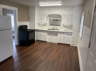 906 N Trinity St #B, Decatur, TX 76234