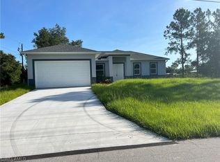 3808 38th St SW, Lehigh Acres, FL 33976