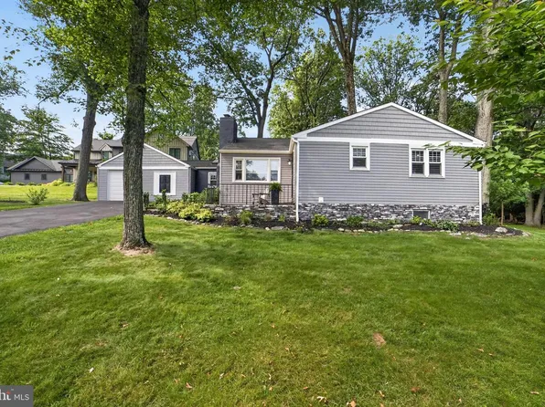 305 Irish Rd, Berwyn, PA 19312
