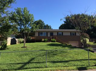 387 Rock House Rd, Johnson City, TN 37601