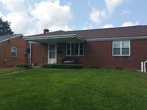 3rd image of 512 Lebanon Manor Dr