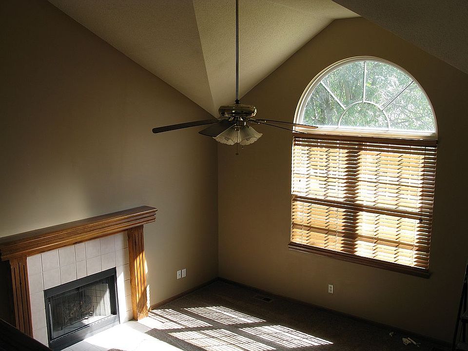 1st image of 3109 SW Shadow Brook Dr