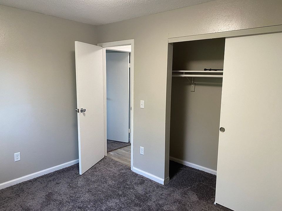 1st image of 1213 11th St SE #7