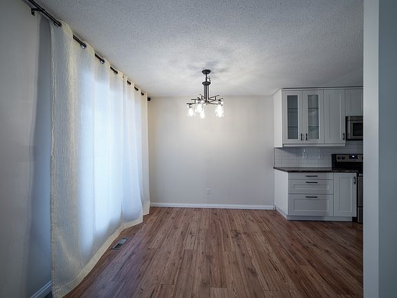 4th image of 8712 76th Ave NW