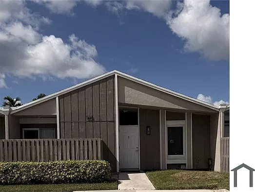 3 bed, 1160 sqft, $3,000 — Photo 2