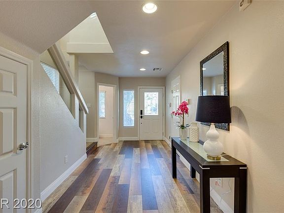 4th image of 6805 Villa Creek Ct