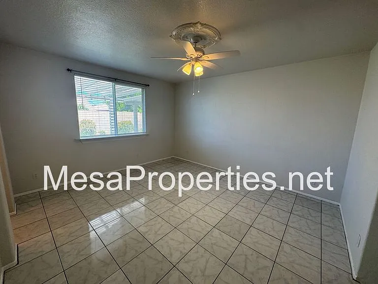 7648 Newberry Ln — Photo 11