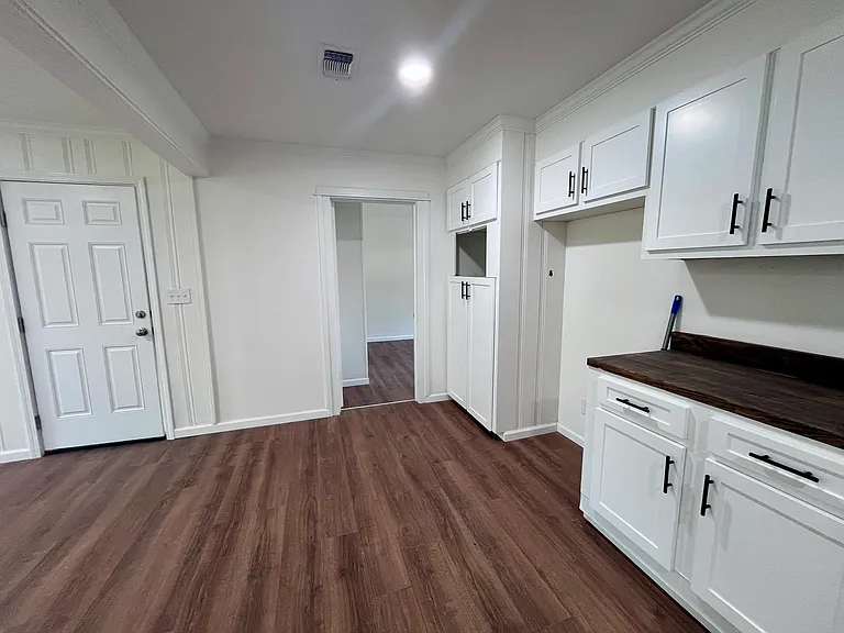147 Beech St — Photo 6