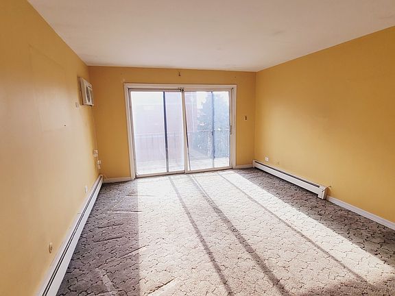 3rd image of 6451 S Narragansett Ave #3A