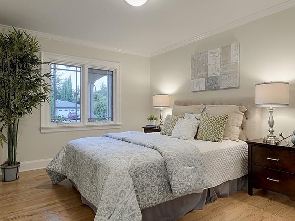 5th image of 1222 Richardson Ave