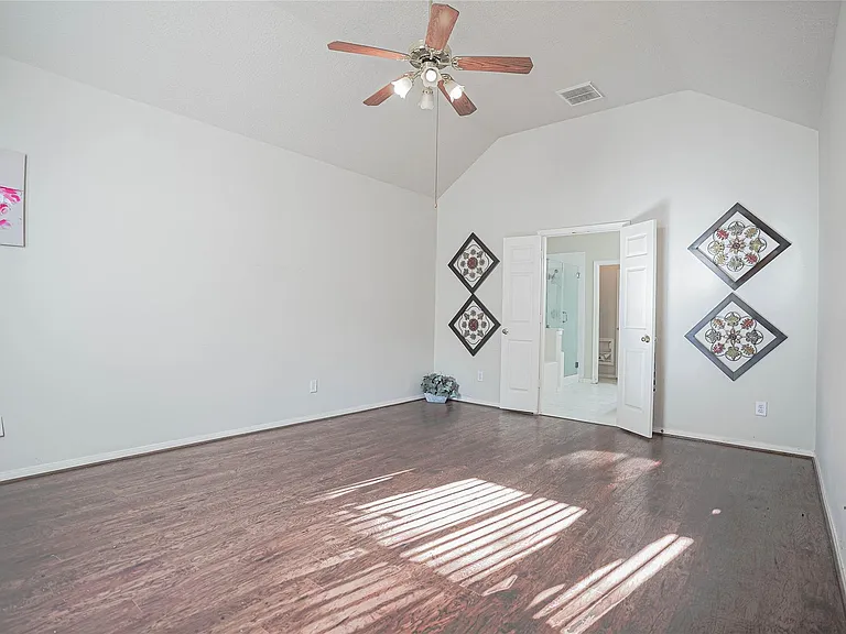 3706 Heritage Colony Dr — Photo 18
