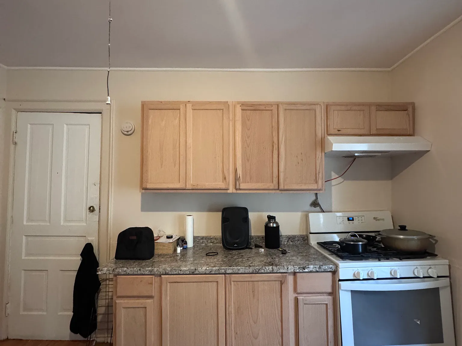 3 bed, $1,100 — Photo 4