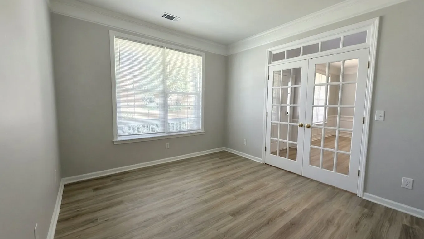 412 Woodruff Lake Way — Photo 3