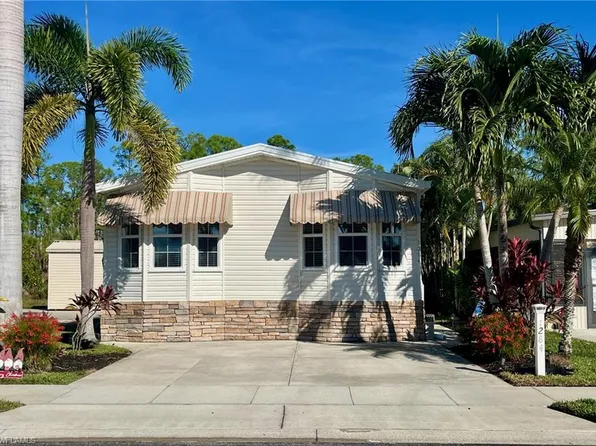 1284 Diamond Lake CIR, NAPLES, FL 34114